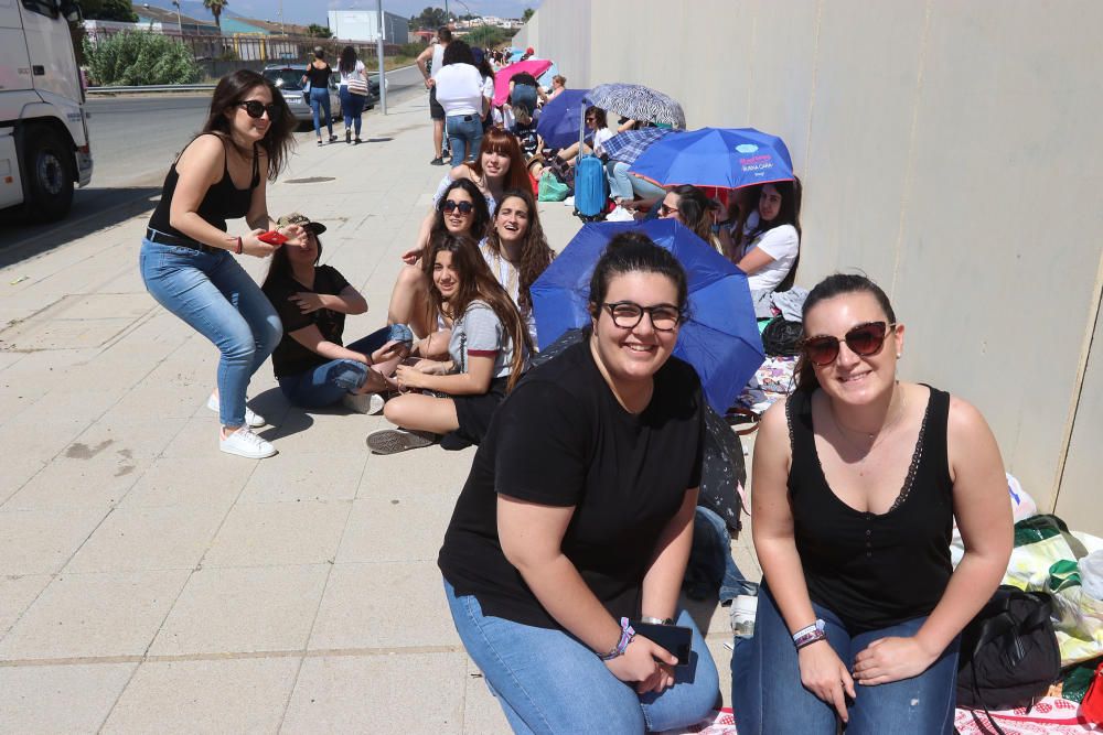 Colas para el concierto de OT en Málaga.