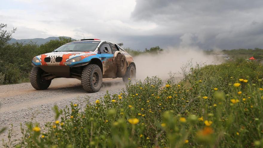 El camió que ha provocat l&#039;accident és un vehicle de suport de l&#039;equip del francès Lionel Baud.