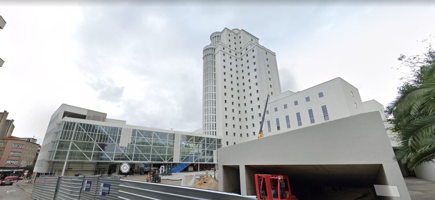 Vista del hospital Xeral reconvertido en Ciudad de la Justicia en 2021.