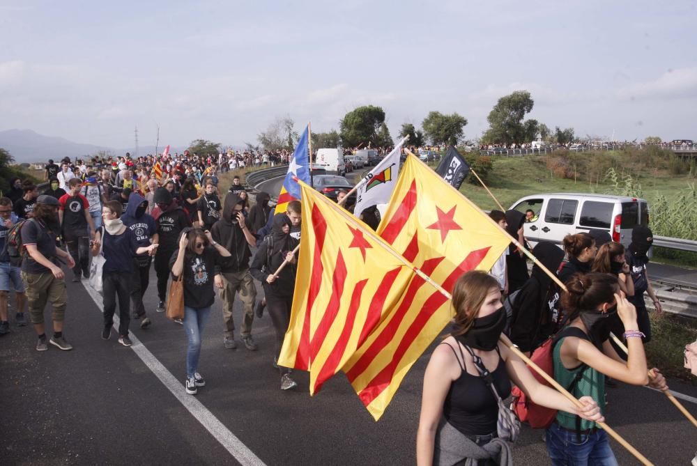 Tall de l'autopista AP-7 a Girona sud per protestar per la sentència del procés