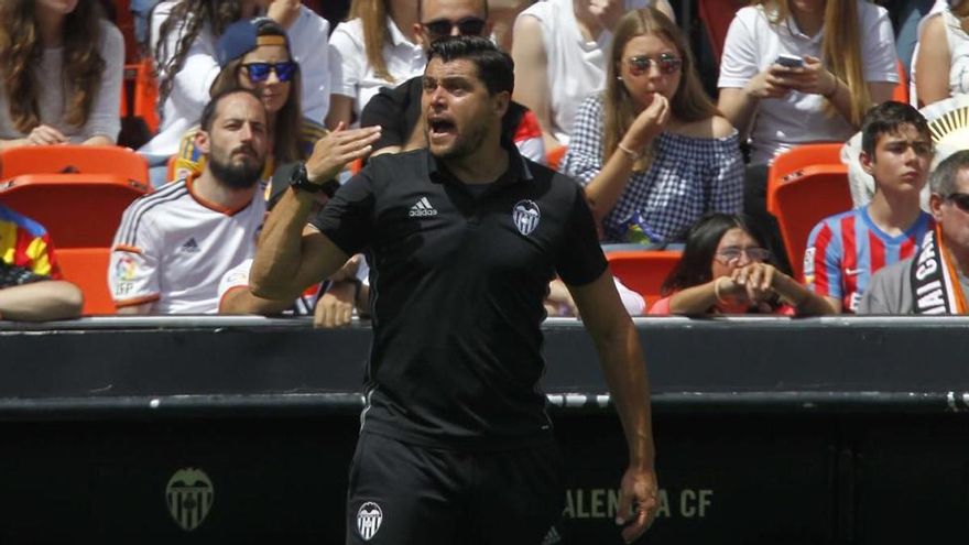 Cristian Toro vuelve a Mestalla en el partido más difícil del mundo