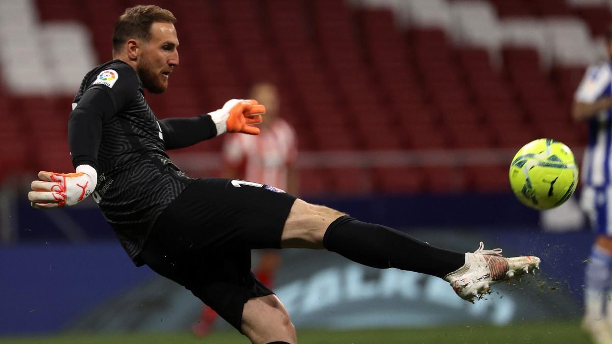 Jan Oblak, realizando un servicio de portería con el Atlético de Madrid