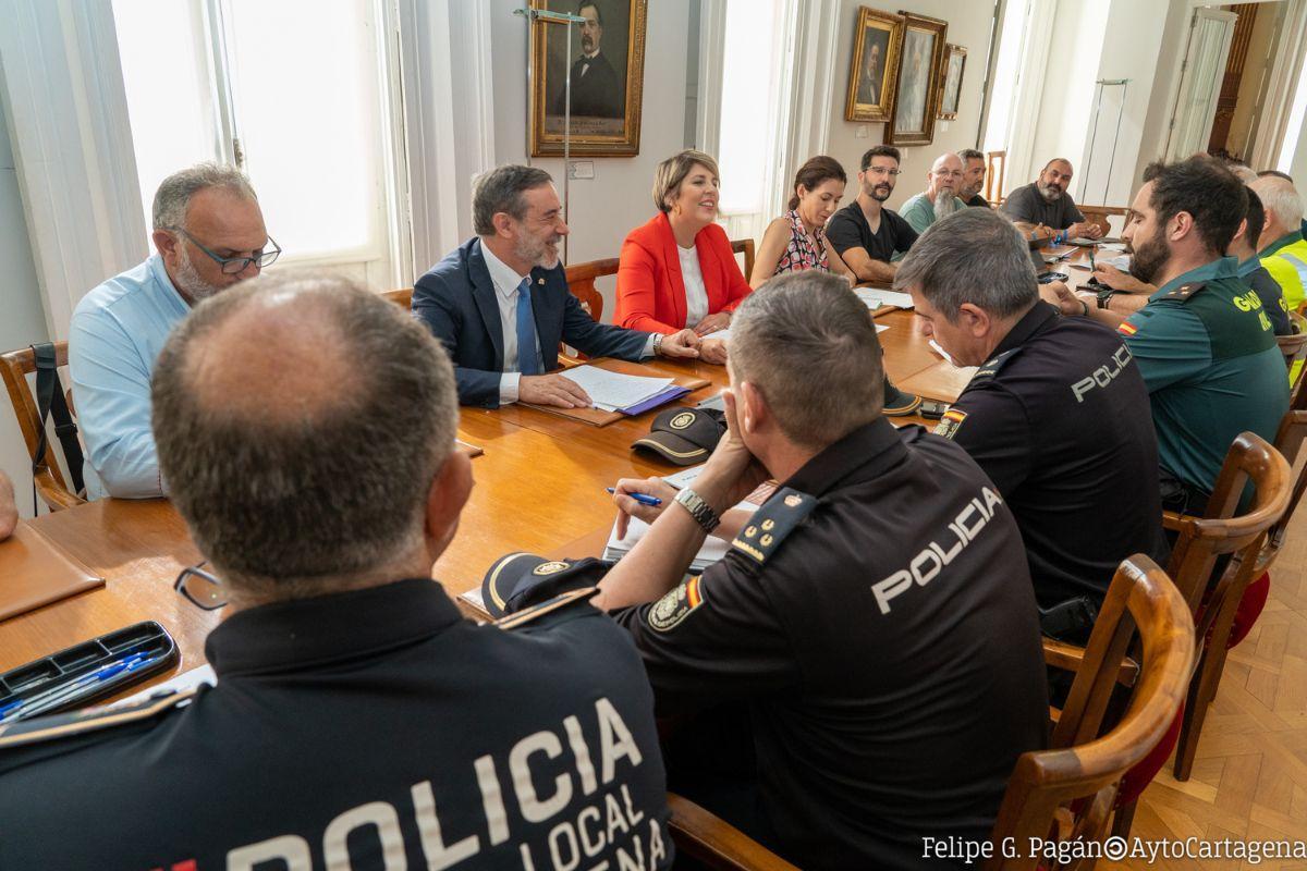 Representantes de los diferentes cuerpos implicados se reunieron este martes en Cartagena.