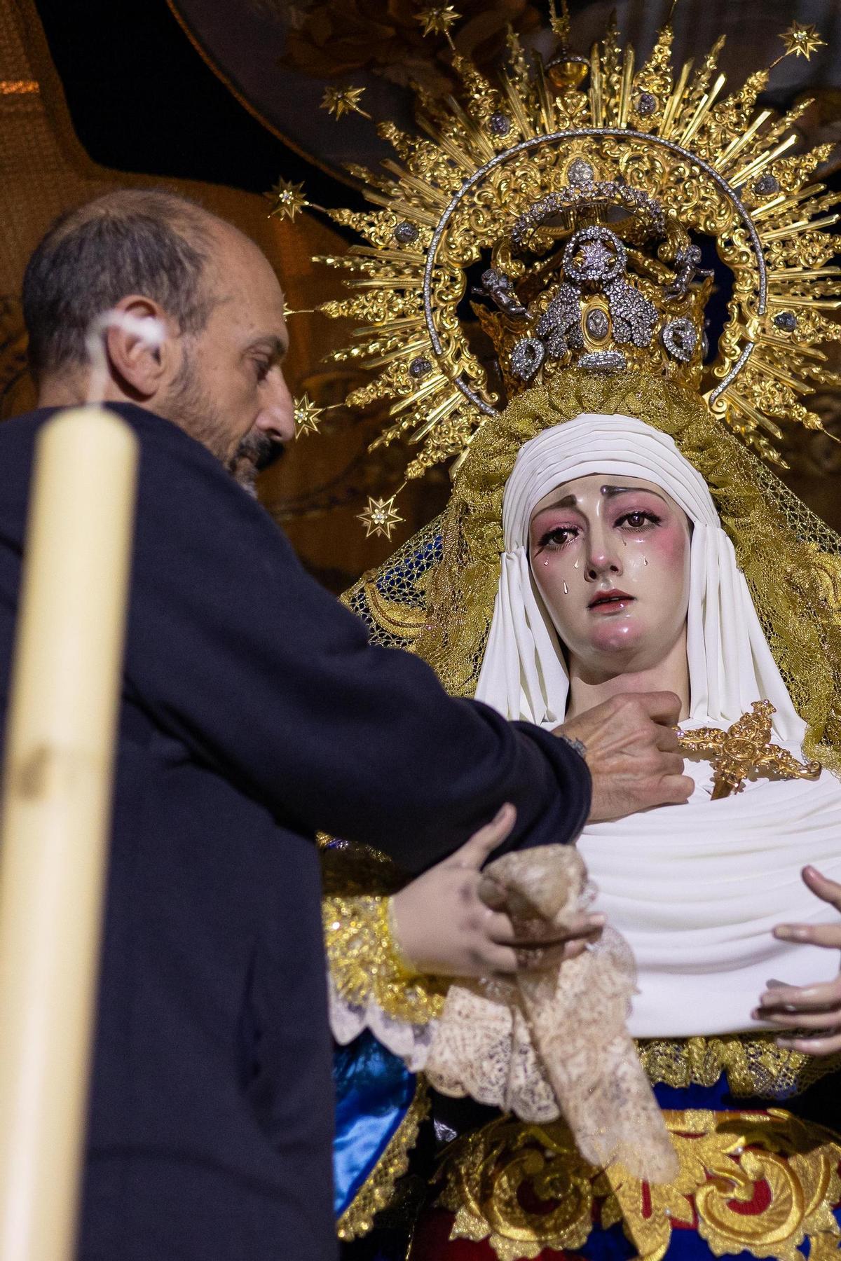 La Virgen del Dulce Nombre.
