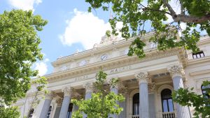 Archivo - Fachada del Palacio de la Bolsa de Madrid, en Madrid (España)