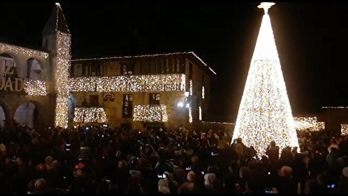 Puebla de Sanabria ya enciende sus luces de Navidad