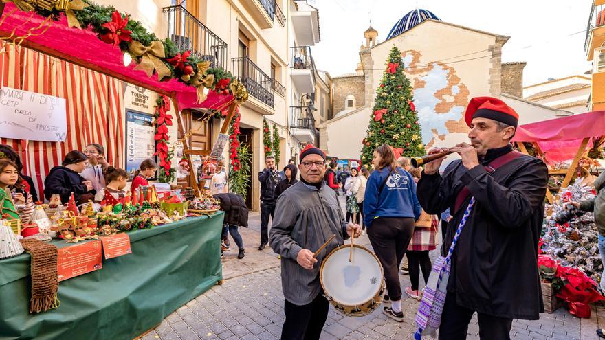 El Mercado Navideño de Finestrat reúne más de 40 puestos de artesanía, gastronomía y decoración navideña