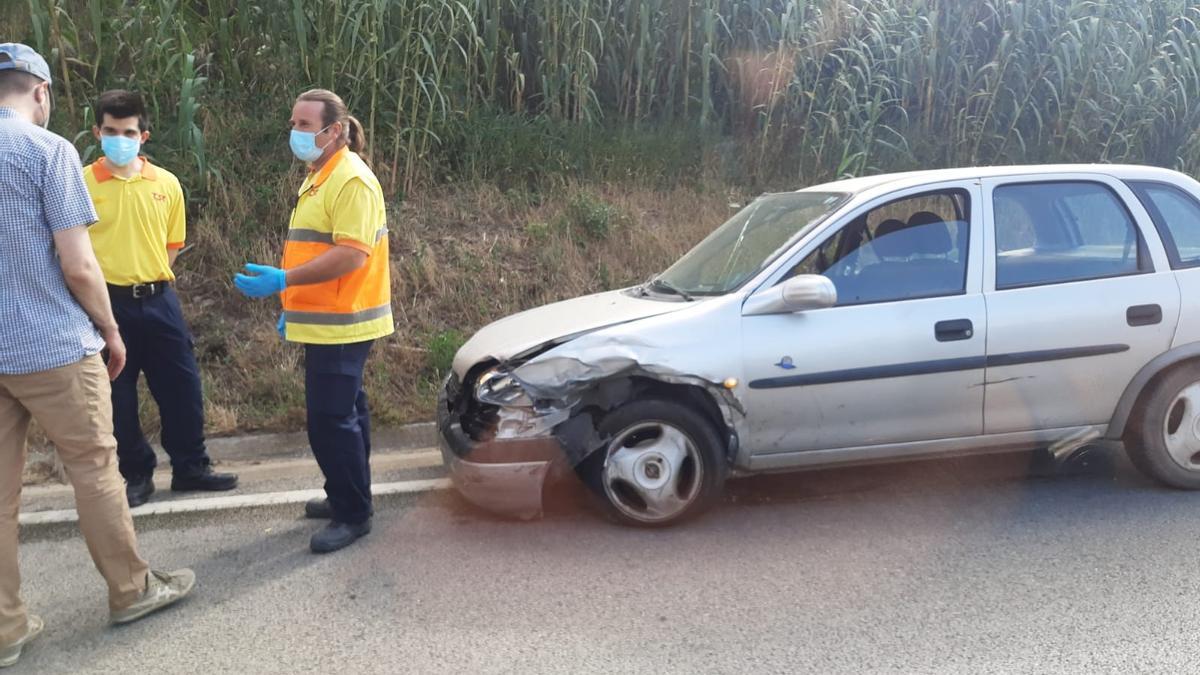 Un dels vehicles afectats per l&#039;accident a l&#039;N-141e a Bescanó