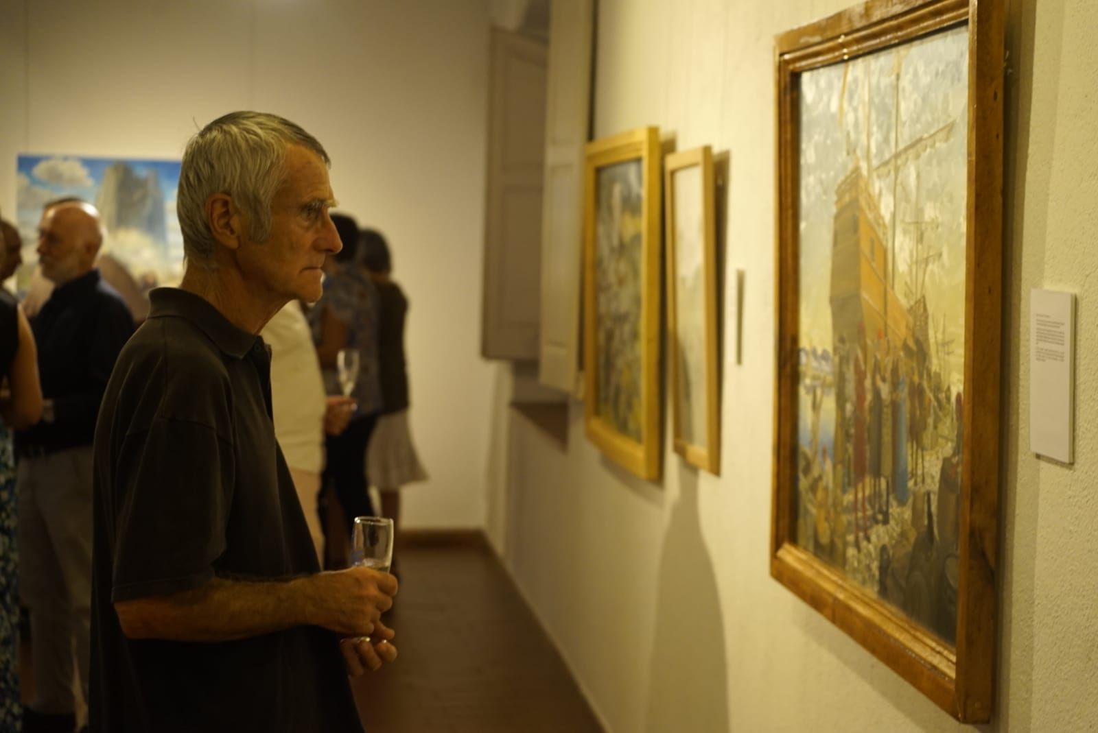 La exposición Babel se ha inaugurado durante la Fira d'Artesans