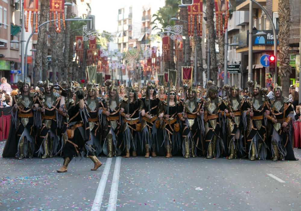 San Vicente celebra su entrada cristiana en las fiestas de Moros y Cristianos 2019