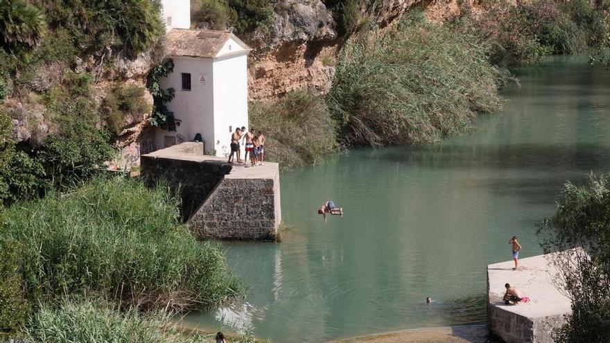 Alertan del peligro de bañarse en el Assut del Termet de Vila-real