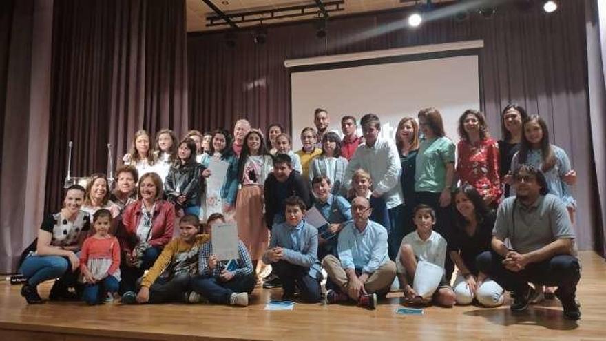 O CEIP Tenorio pecha o curso coa estrea do documental &quot;Arredor do día&quot;