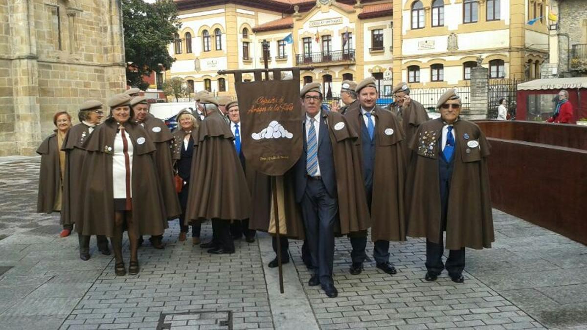 Cofradía de Amigos de les Fabes de Villaviciosa.