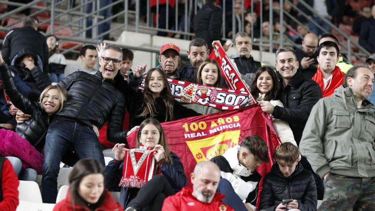 Al Real Murcia le molan los ultimátum | FRANCISCO PEÑARANDA 