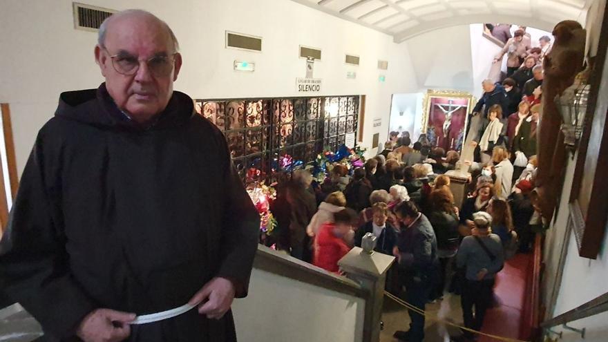 Miles de peregrinos visitan a Fray Leopoldo de Alpandeire