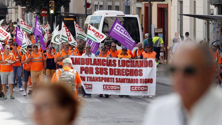 Protesta de este miércoles de los trabajadores de las ambulancias ASM en Málaga