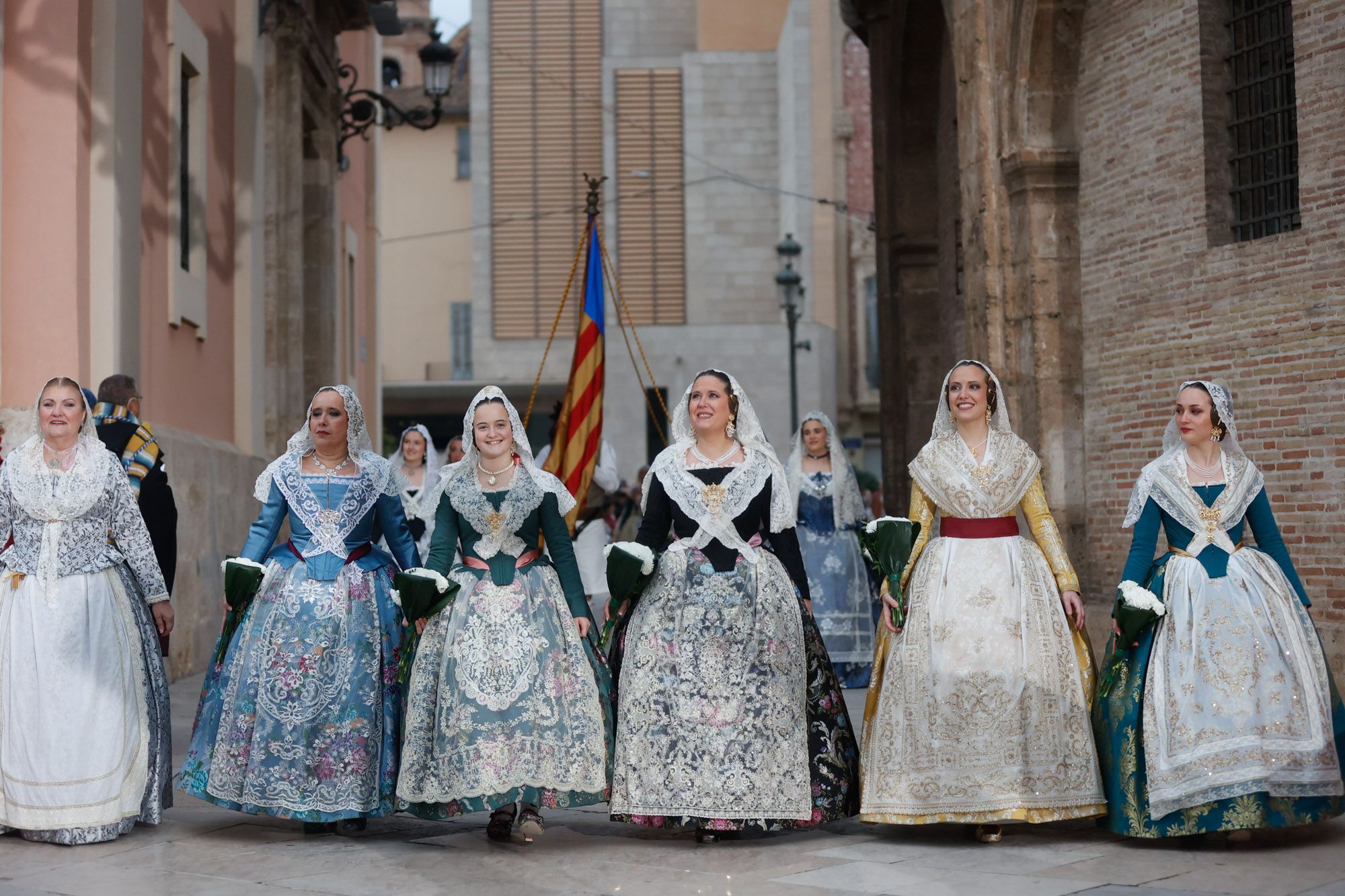 Todas las fotos de la Ofrenda del 17 de marzo por la calle de la Paz de 18:00 a 19:00 horas