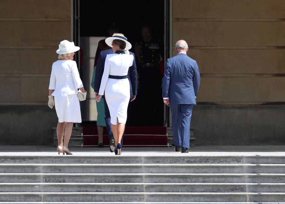 Isabel II recibe a Trump en el Palacio de Buckingh