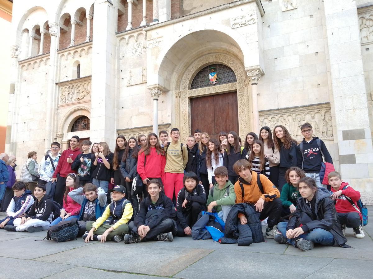 Estudiantes zamoranos e italianos, durante su visita a Sassuolo