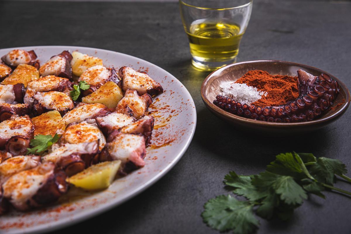 El pulpo a la gallega es una excelente opción.