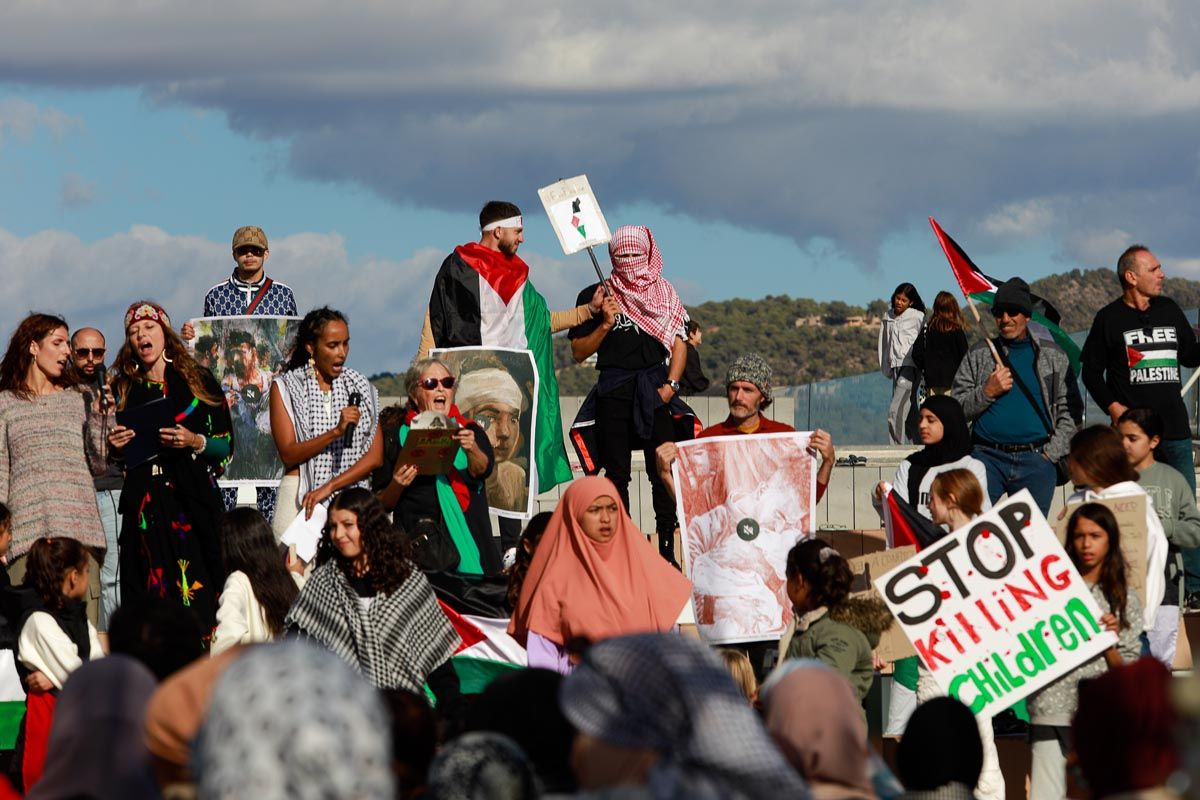 Todas las imágenes de la manifestación por Palestina en Ibiza