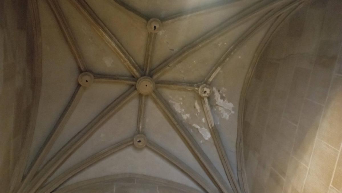 Nervaduras góticas de la capilla de la antigua Mezquita principal de Málaga, hoy en la Catedral.