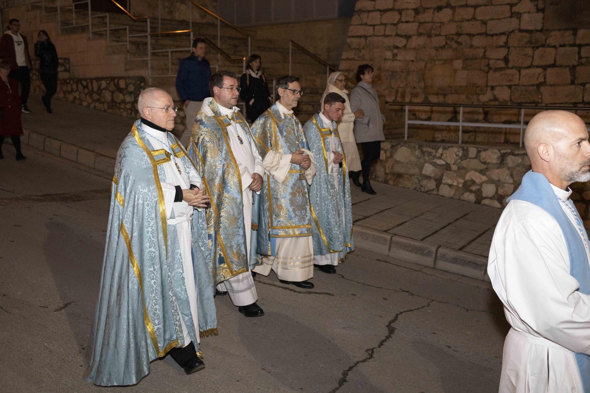 Ontinyent se vuelca con la tradiconal procesión de la Puríssima