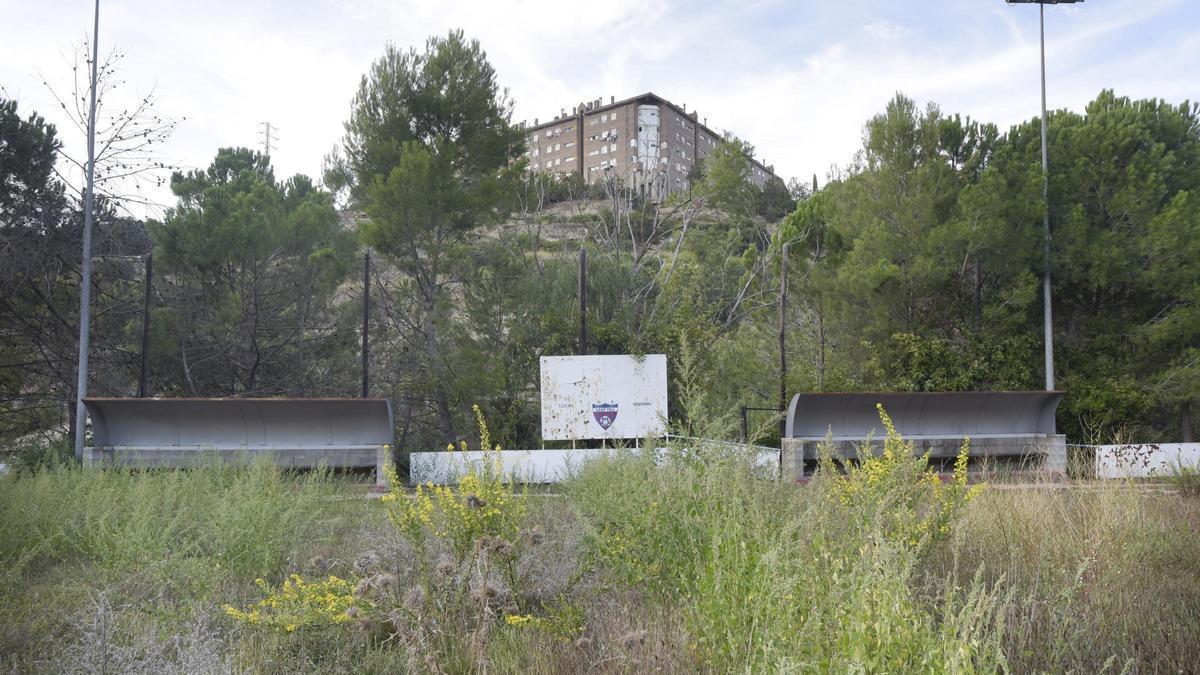 Estat d'abandonament del camp del Sant Pau