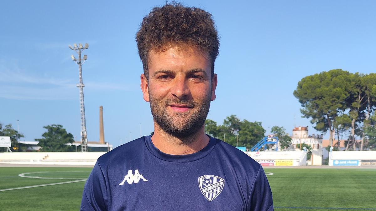 Carlos Sapiña asume la dirección del equipo.