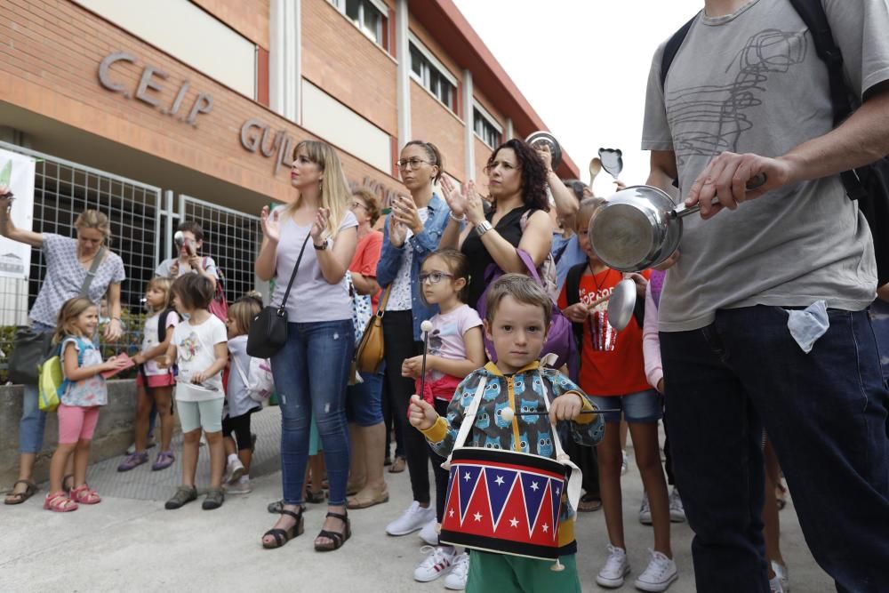 Protesta per reclamar la gestió del menjador escolar a Torroella de Montgrí