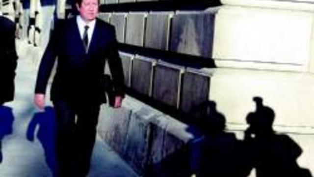 Javier de la Rosa llega a los juzgados de Barcelona, en diciembre pasado.