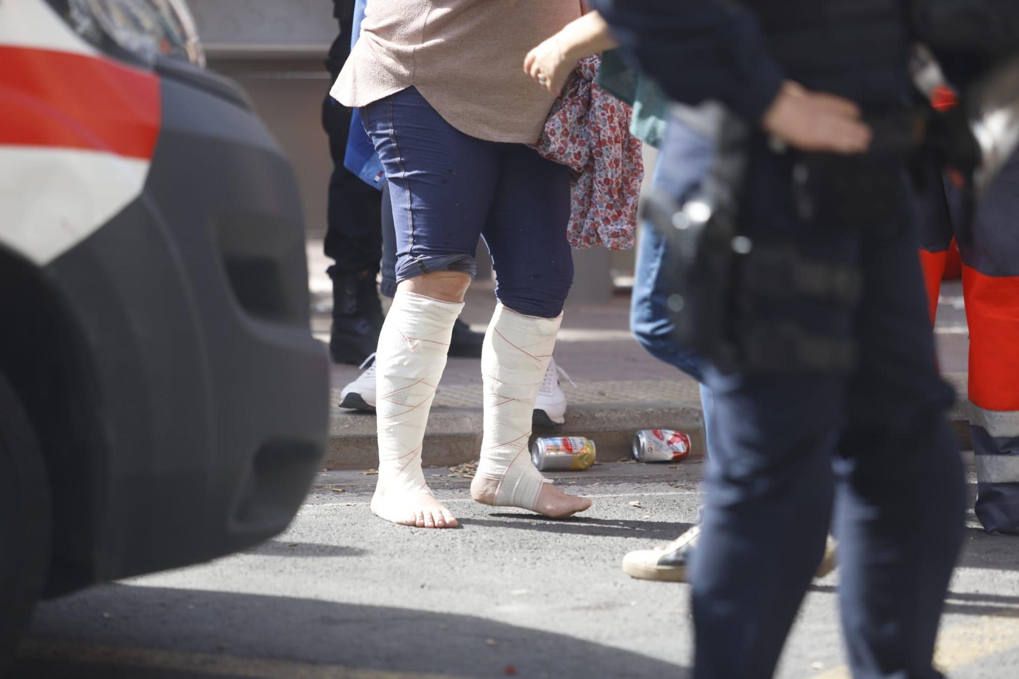 Alrededor de 20 personas resultan heridas en la mascletà al desviarse una carcasa