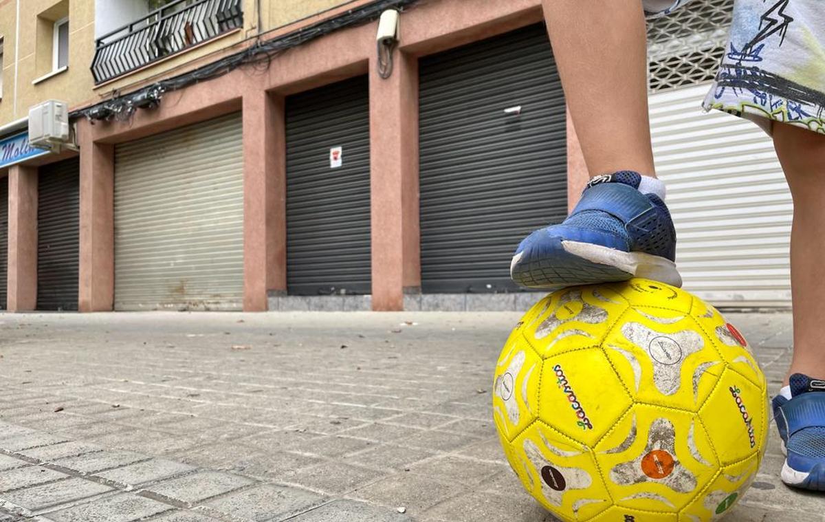 Un fals vistaire abusava de menors migrants fent-los creure que els fitxaria per a clubs de Barcelona