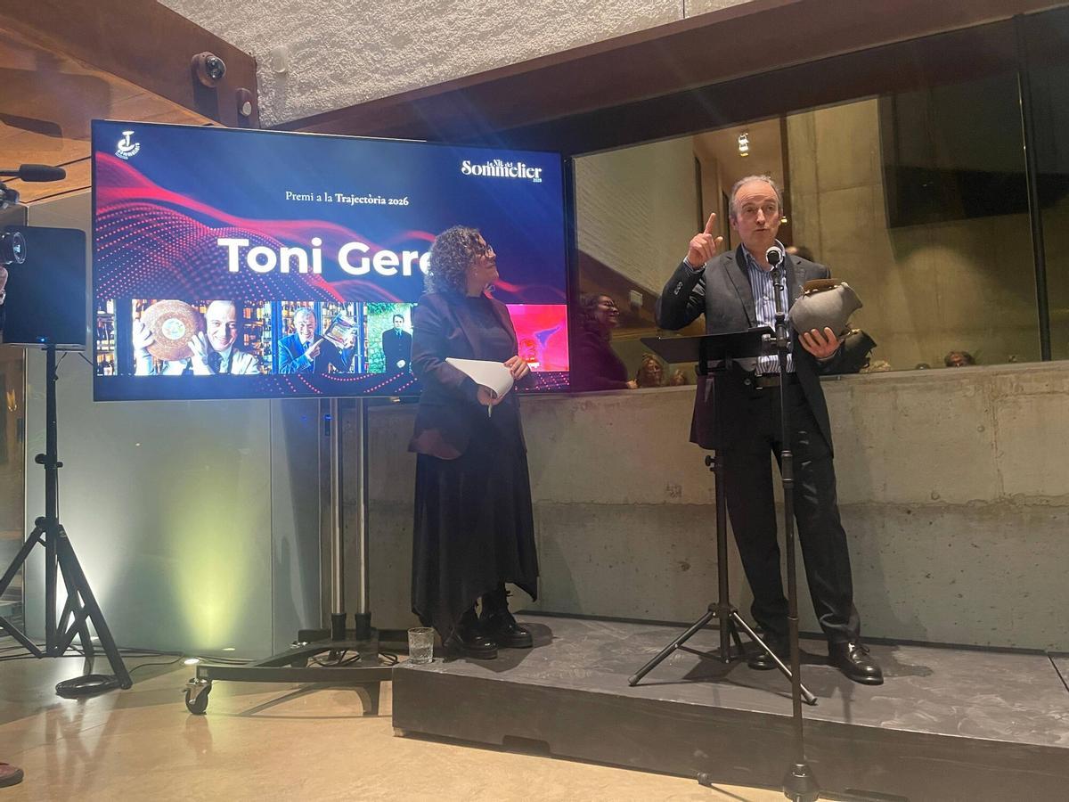 Toni Gerez després d'haver rebut el premi Trajectòria a la Nit de Sommelier, dilluns a la nit