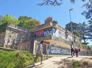 El Concello de Vigo recuperará la cafetería Mirador de O Castro: rechaza su derribo para zonas verdes