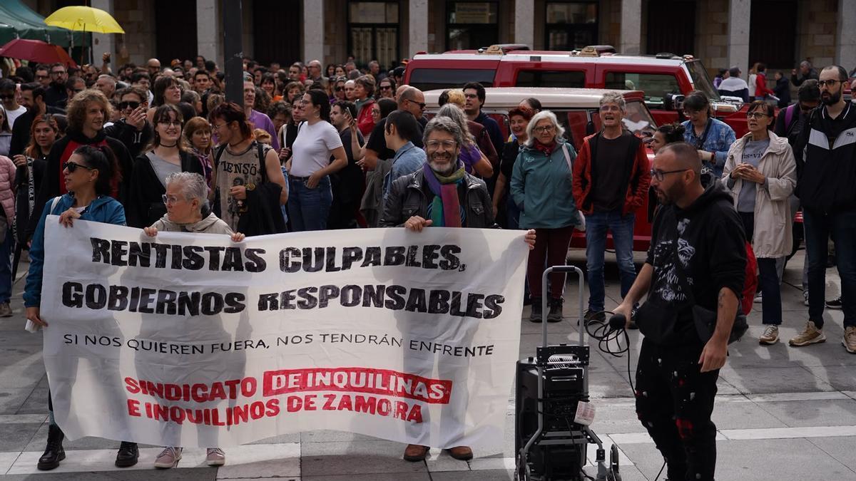 La gente sin techo reclama sus derechos