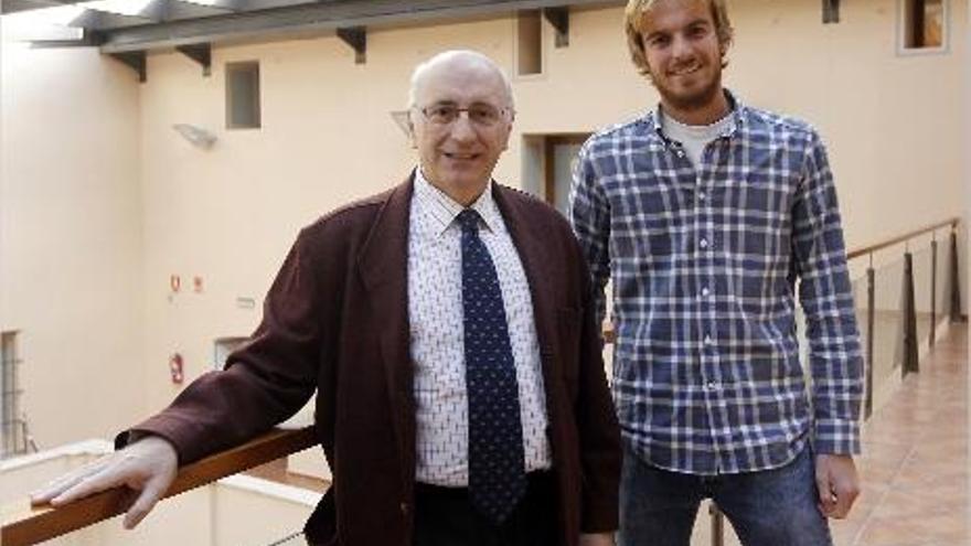 Carlos Barrios y Juan Alonso, durante la entrevista en la sede  de la Universidad Católica de Valencia.