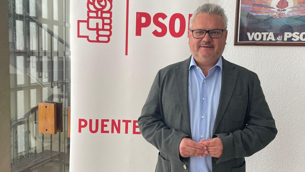 El portavoz del PSOE en el Ayuntamiento de Puente Genil, Esteban Morales.