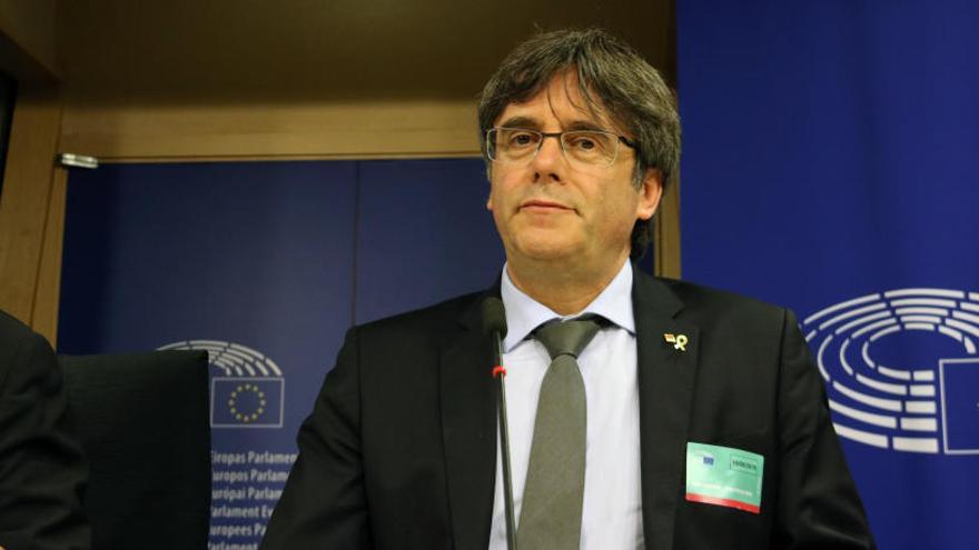 Puigdemont, durant la roda de premsa