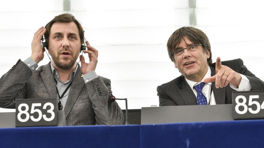 El Parlament Europeu inicia el procediment pel suplicatori contra Puigdemont i Comín