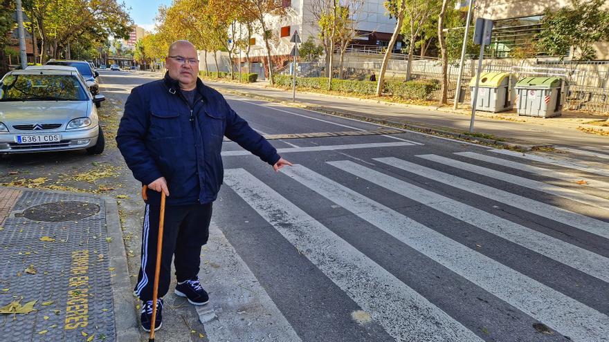 Los vecinos tras el último atropello en la Hispanidad: &quot;Cruzamos los pasos de peatones con miedo&quot;