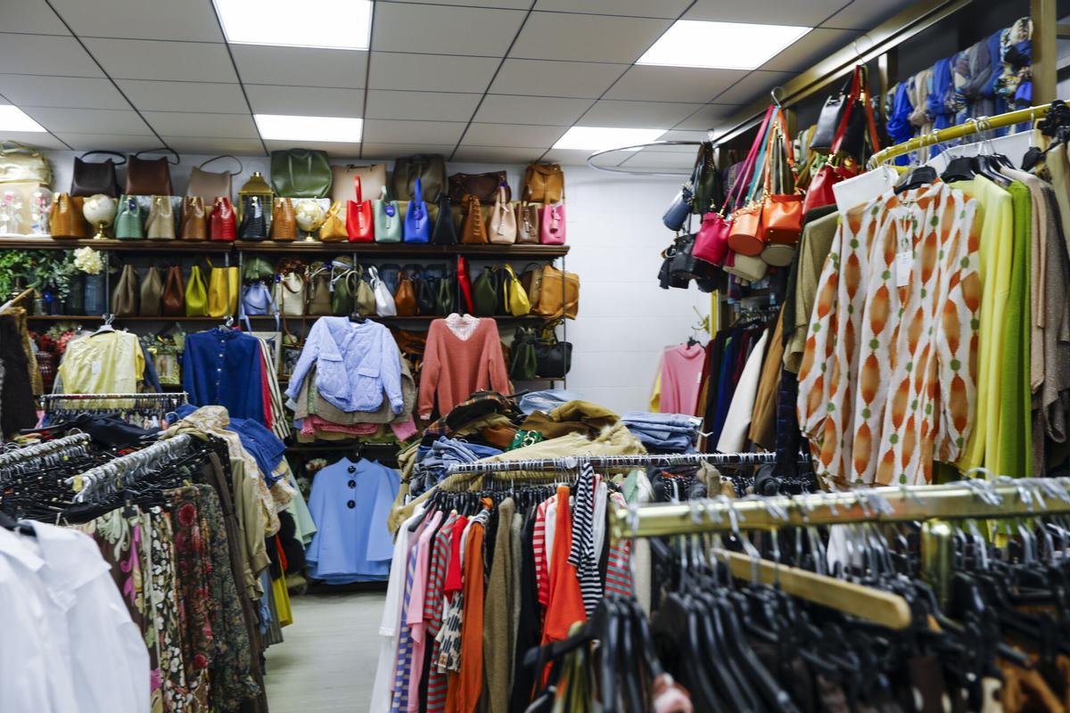 En imágenes | La tienda Belén Moda con 45 años de historia