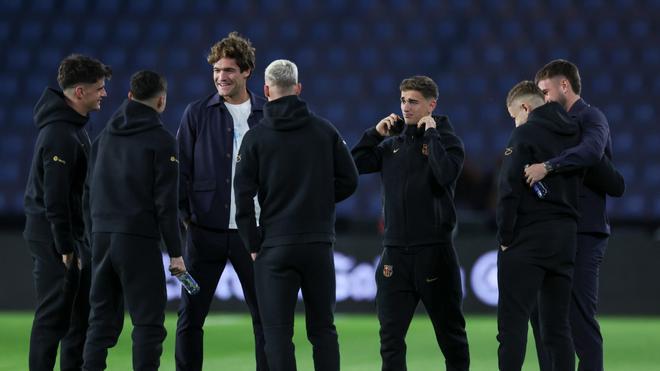 Reencuentro de Marcos Alonso con sus ex compañeros en el Celta-Barça