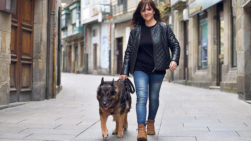 Berry, de perro policía en Melilla a jubilado en Pontevedra