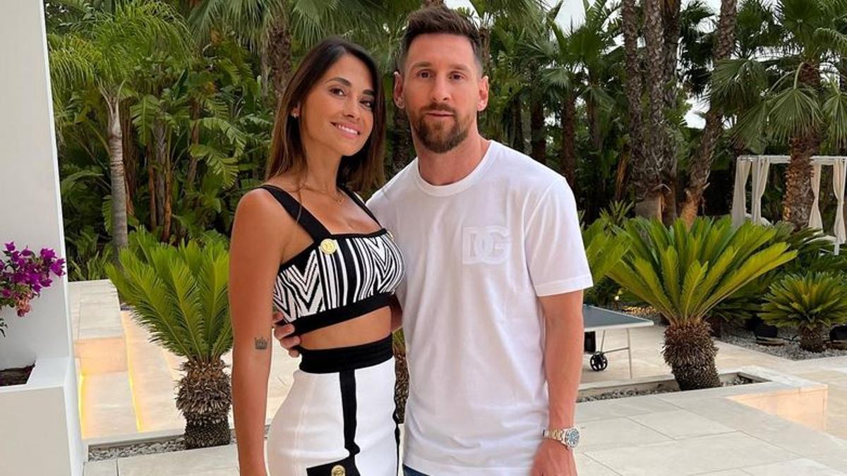 Messi y su mujer, en una imagen de archivo en Ibiza