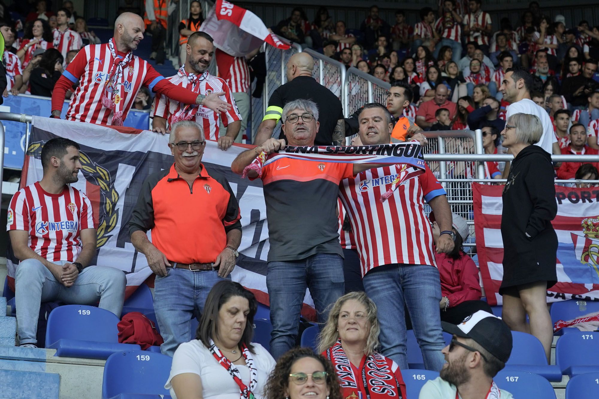 En imágenes: así fue el duelo entre albiazules y rojiblancos en Medizorroza