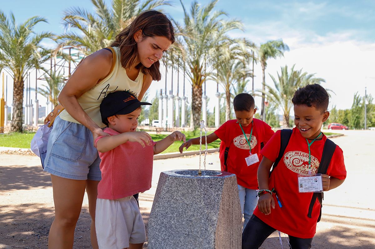 Emoción en la despedida de los niños Saharauis