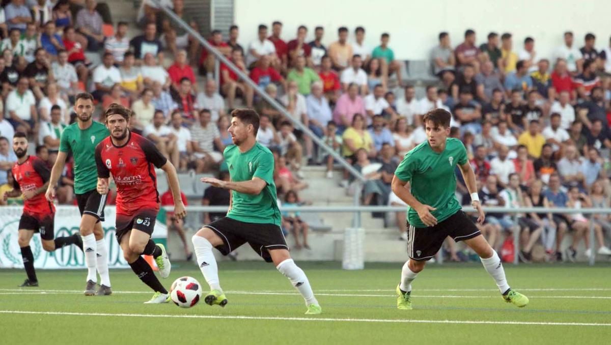 Victoria del Córdoba CF en Puente Genil