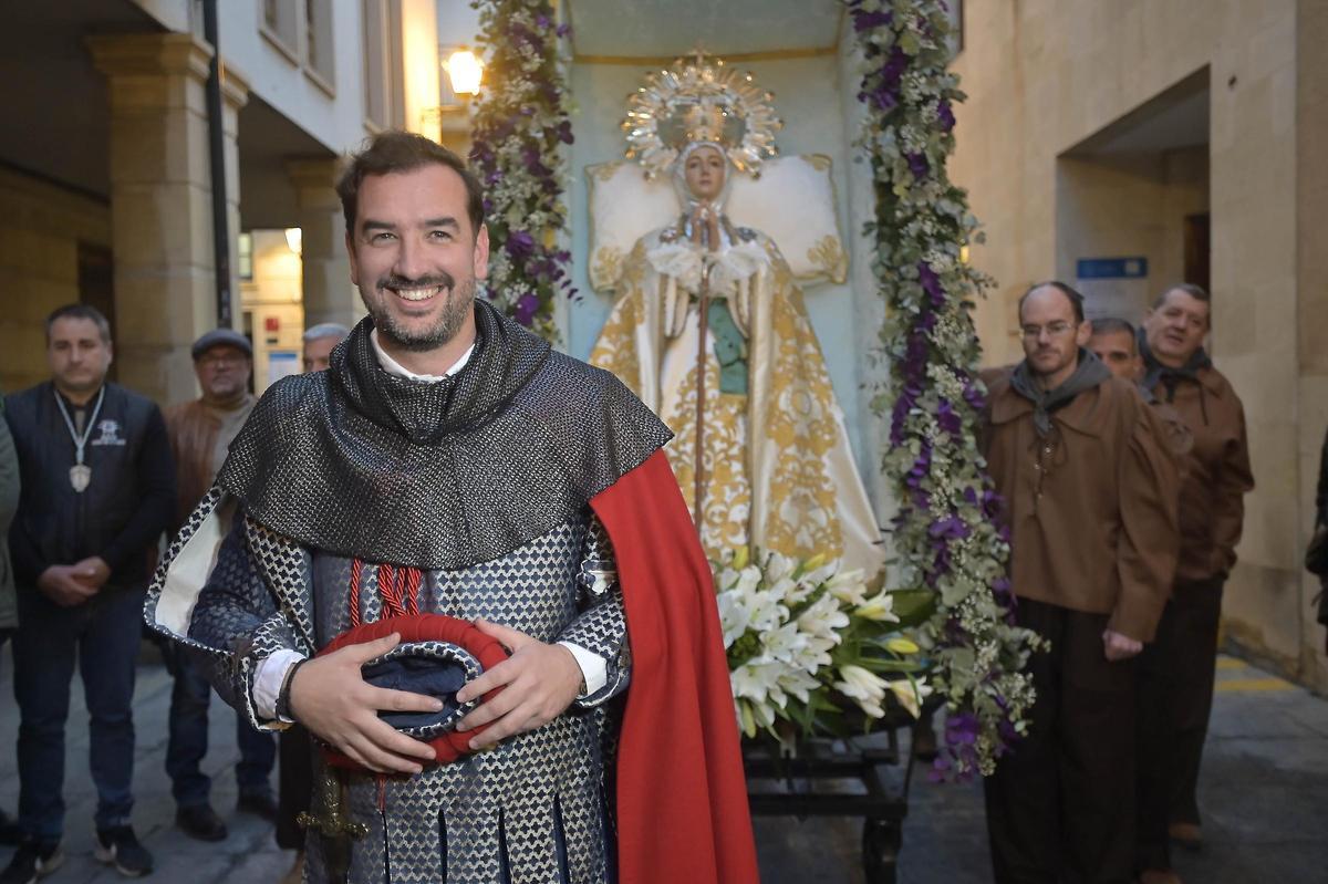 Bienvenida a la Virgen en la Basilica de Santa Maria