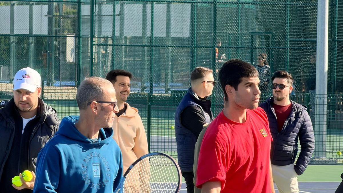 Carlos Alcaraz con Samu López entrenando en El Palmar